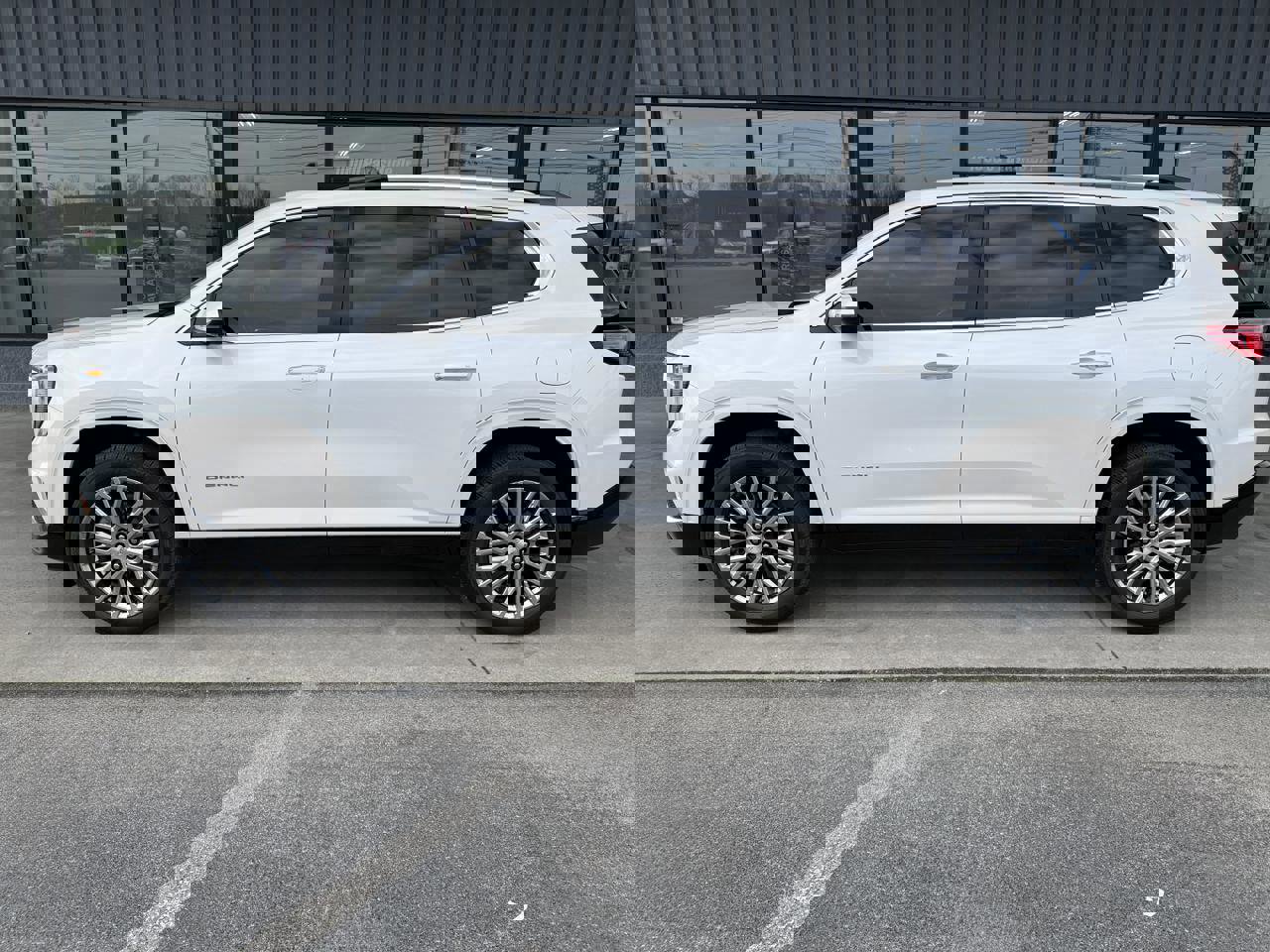 Used 2024 GMC Acadia Denali w/ LPO, Floor Liner Package image 7