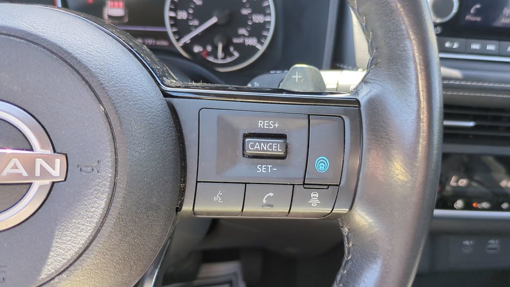 Used 2023 Nissan Rogue SV w/ SV Premium B Package image 22