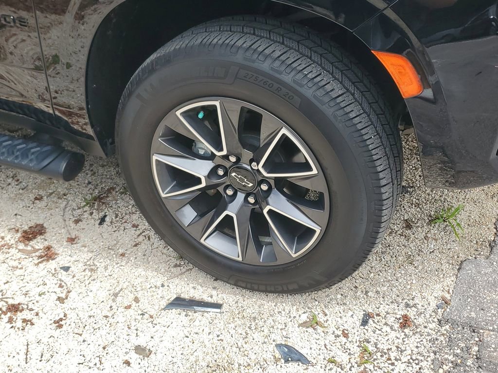 Used 2021 Chevrolet Tahoe Z71 w/ Z71 Signature Package image 4