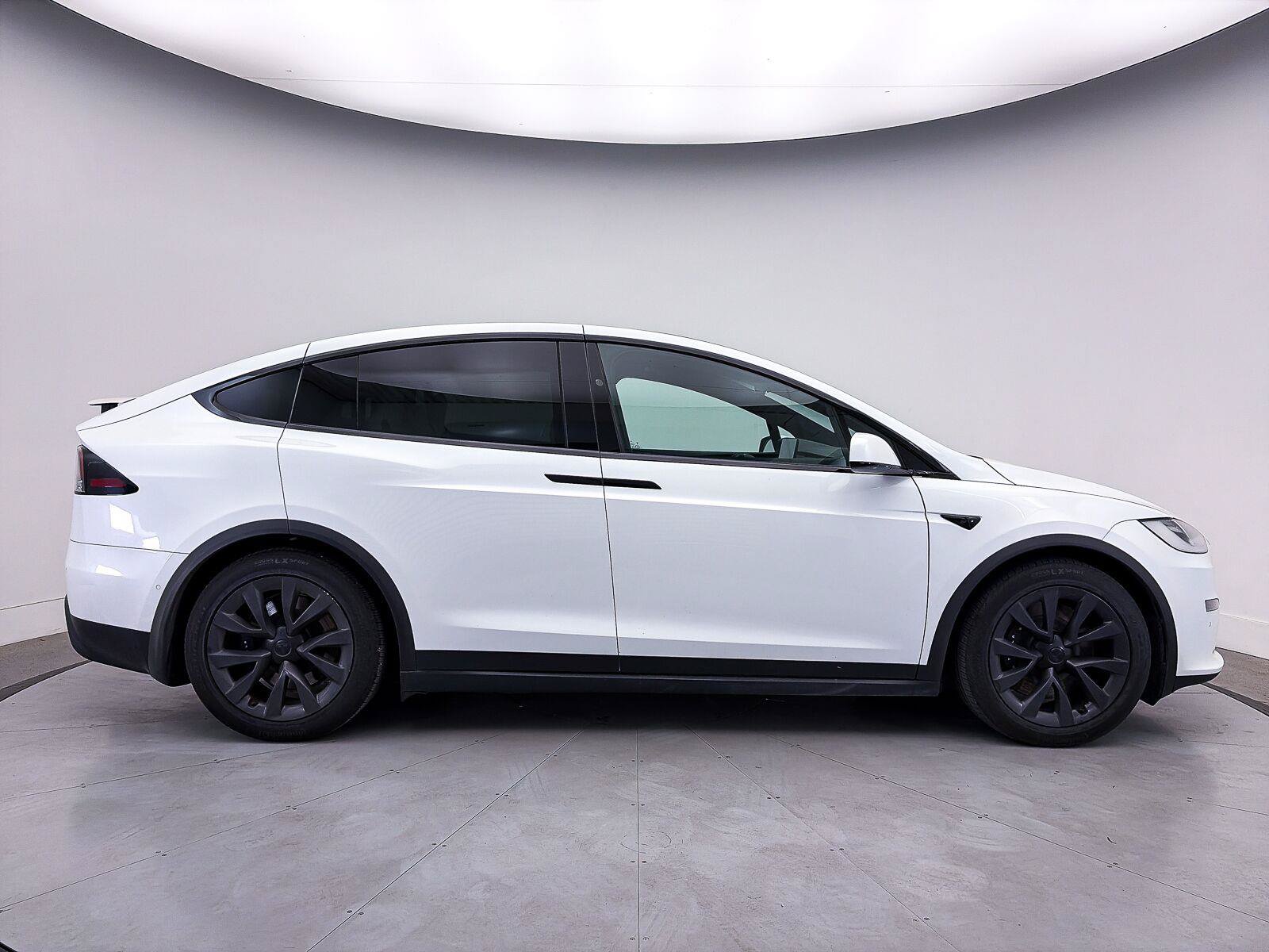 Used 2022 Tesla Model X AWD/4WD image 41