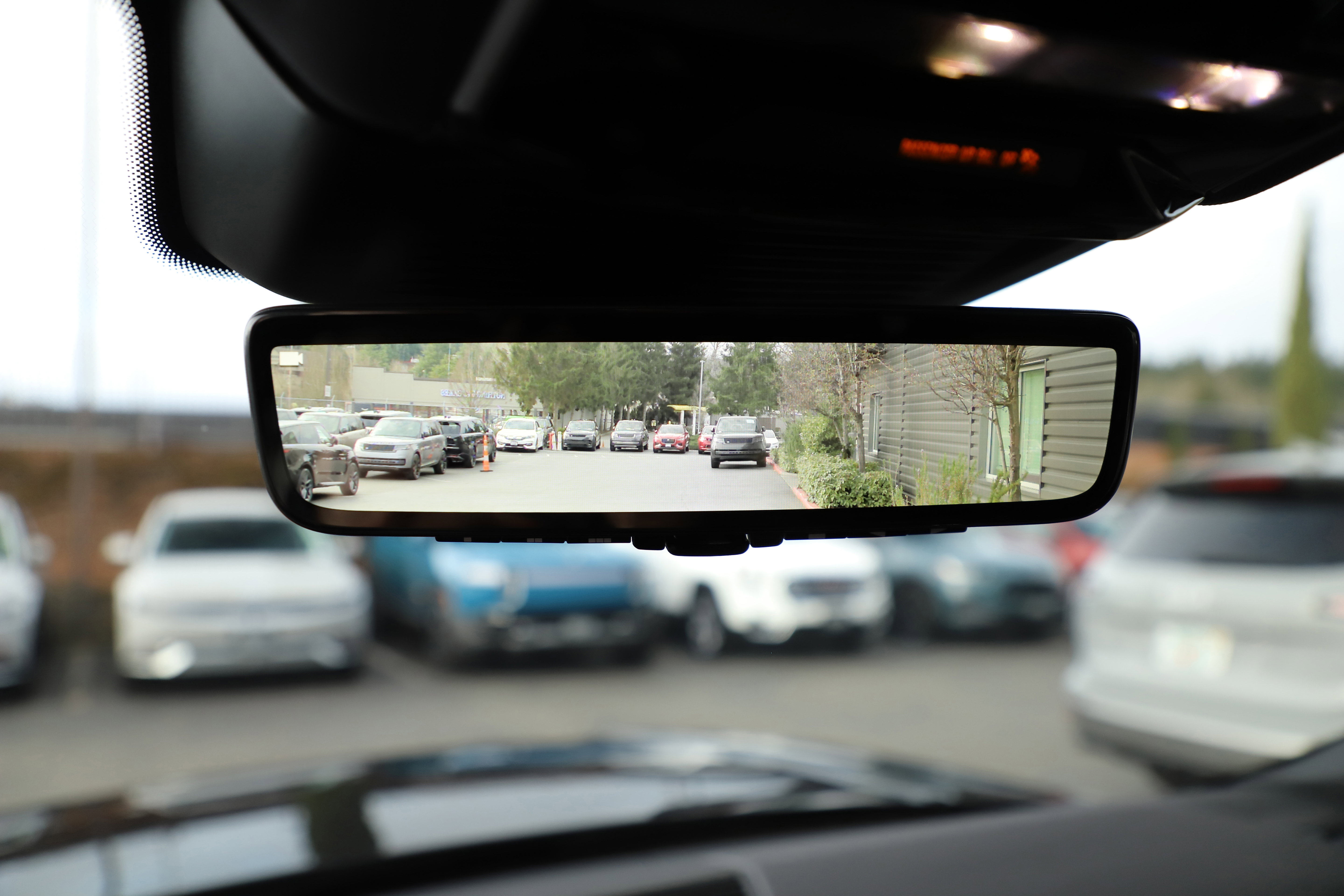 New 2026 Land Rover Range Rover Long Wheelbase SE AWD/4WD image 26