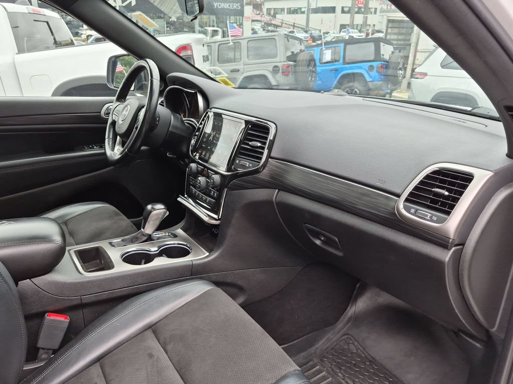 Used 2021 Jeep Grand Cherokee Laredo X AWD/4WD image 26