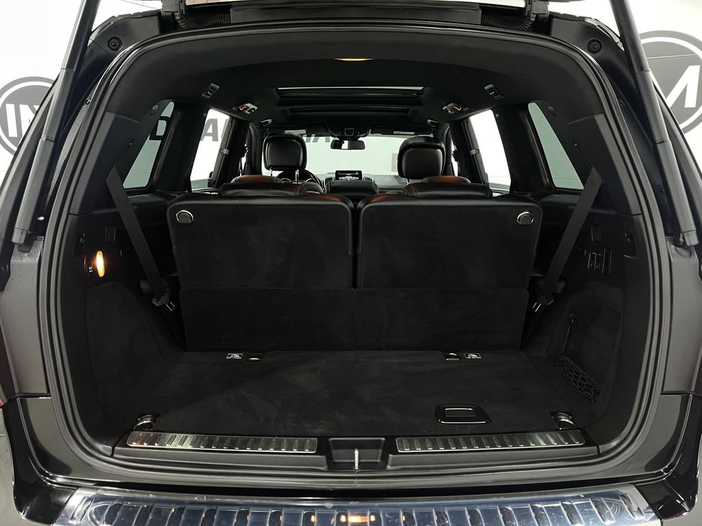 Used 2017 Mercedes-Benz GLS 550 4MATIC image 28