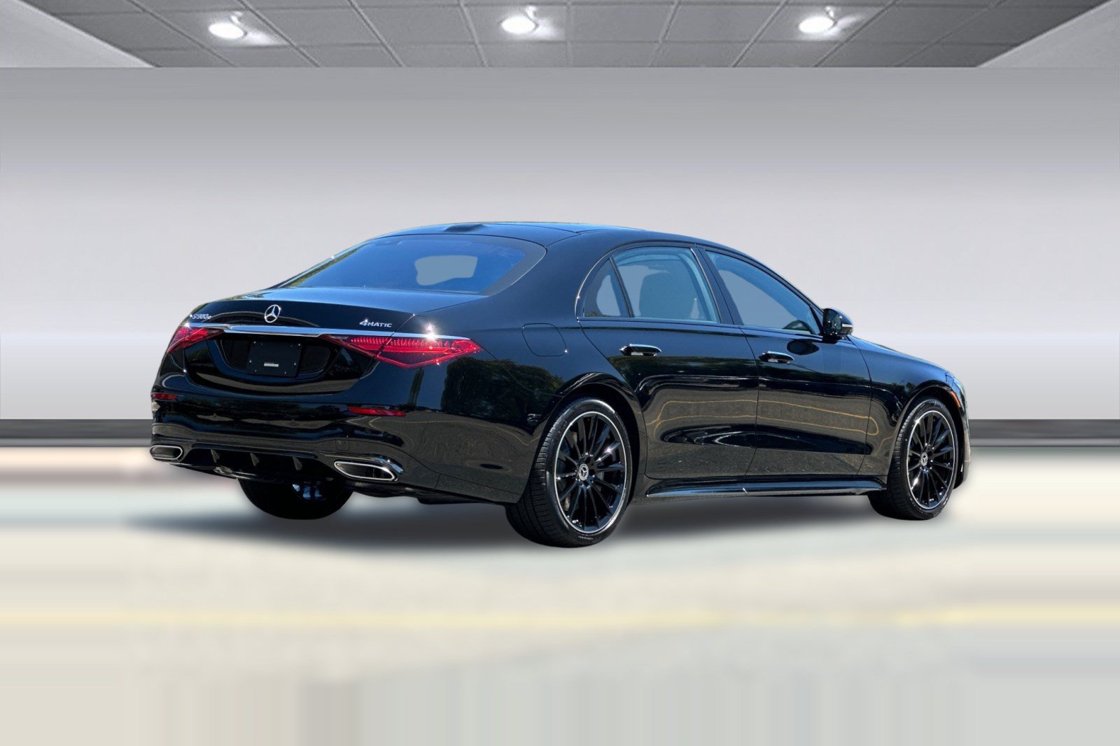 New 2026 Mercedes-Benz S 580e 4MATIC Sedan image 8