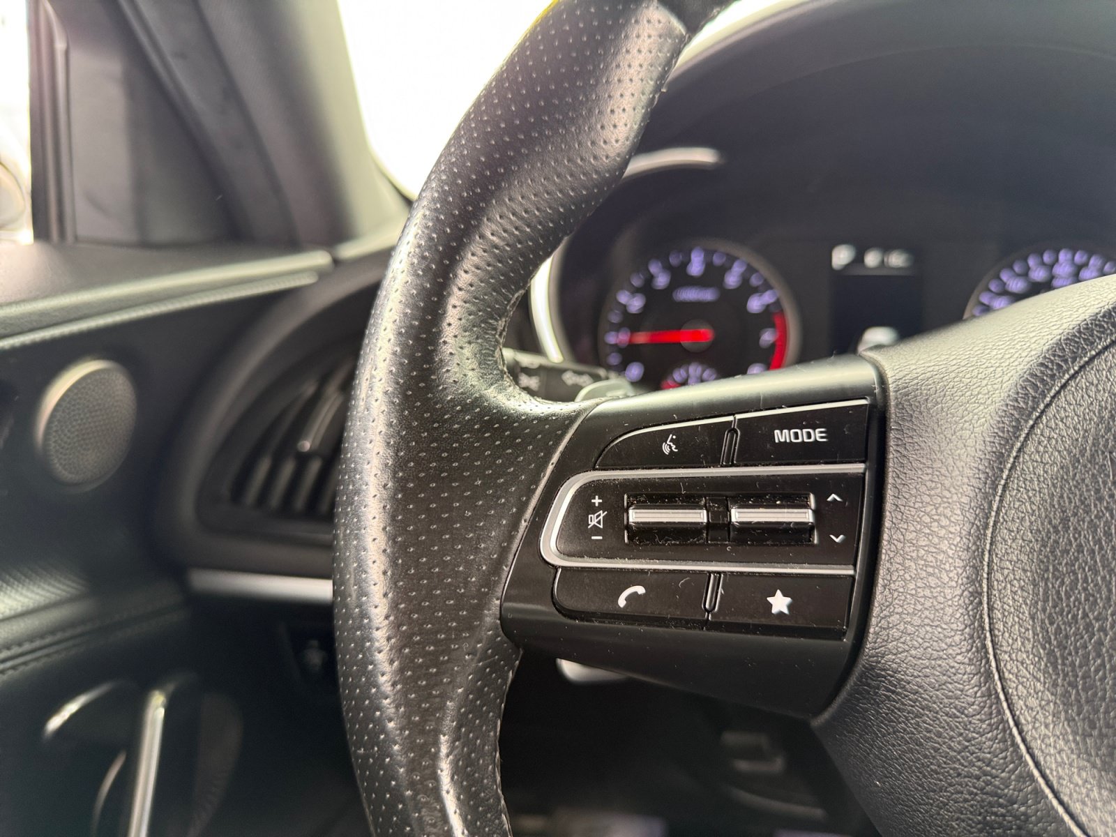Used 2023 Kia Stinger GT-Line w/ Sun & Sound Package RWD image 19