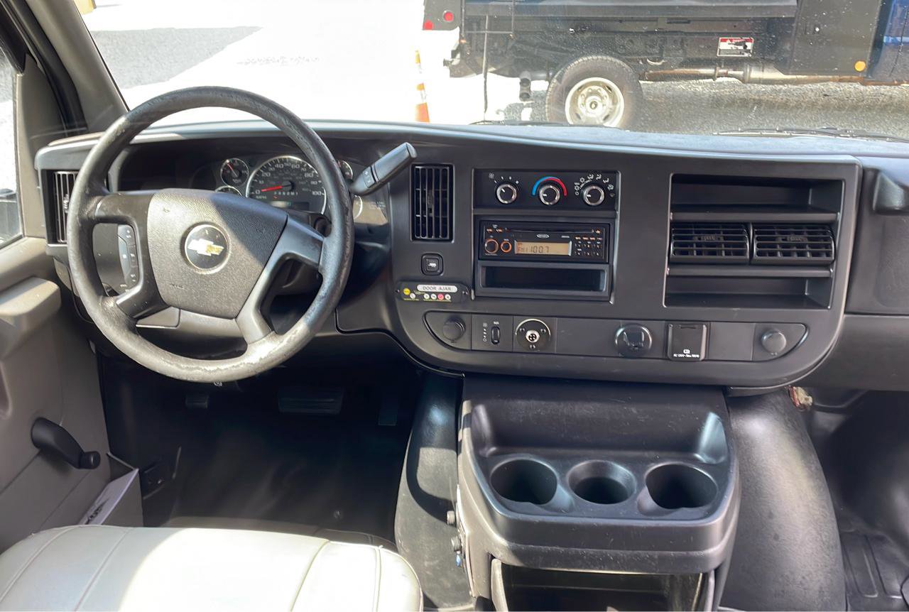 Used 2015 Chevrolet Express 3500 w/ Shuttle Bus Package RWD image 16