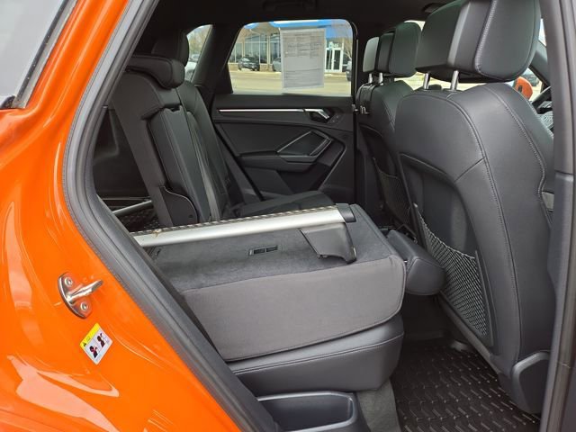 Used 2023 Audi Q3 2.0T Premium Plus w/ Premium Plus Package image 36