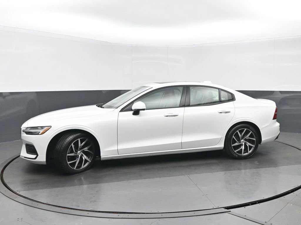Used 2019 Volvo S60 T5 Momentum w/ Premium Package FWD image 6