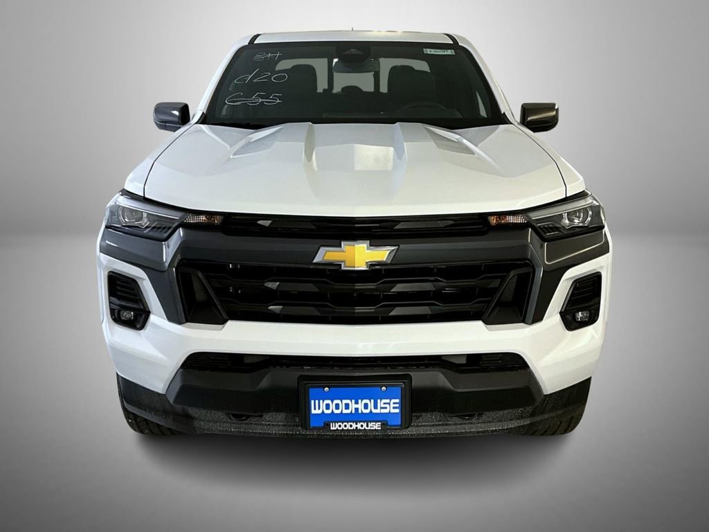New 2026 Chevrolet Colorado LT w/ LT Convenience Package AWD/4WD image 2