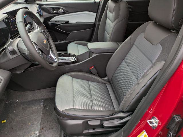 New 2026 Chevrolet Trax LT w/ Sunroof Package image 11