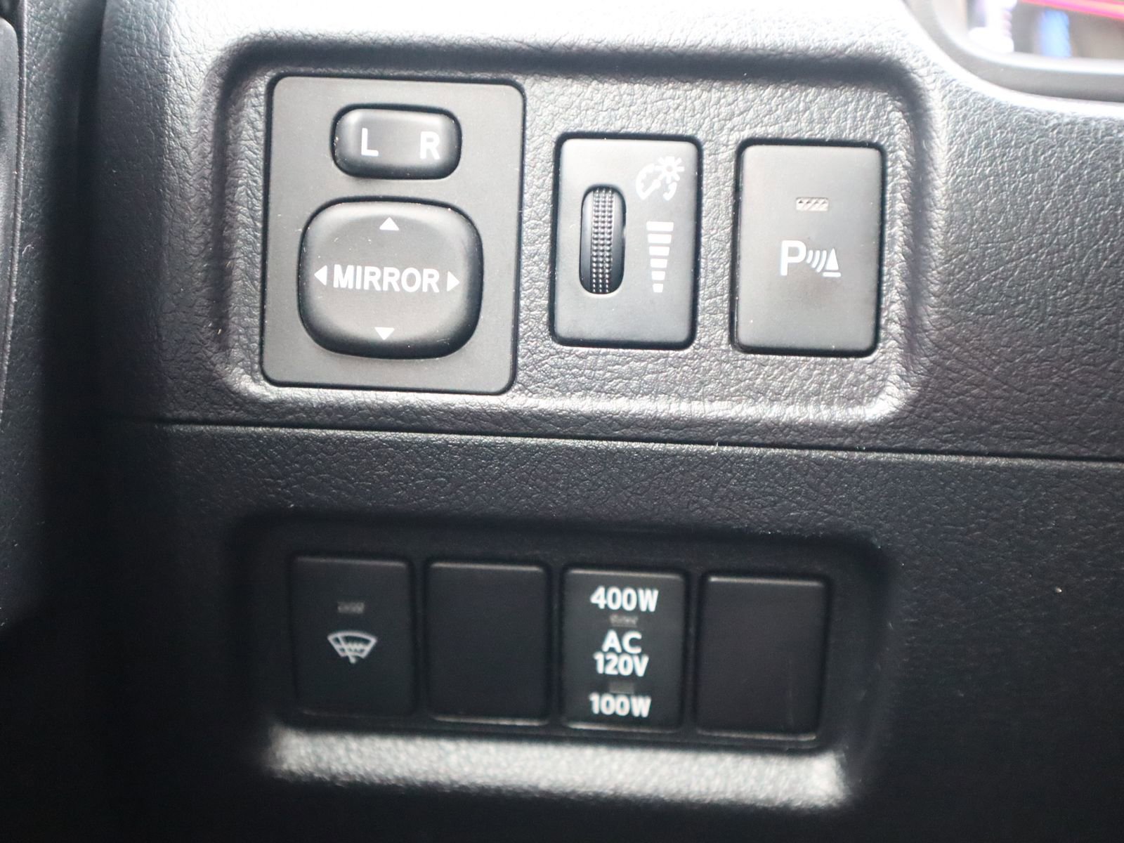 Used 2016 Toyota 4Runner Limited AWD/4WD image 36