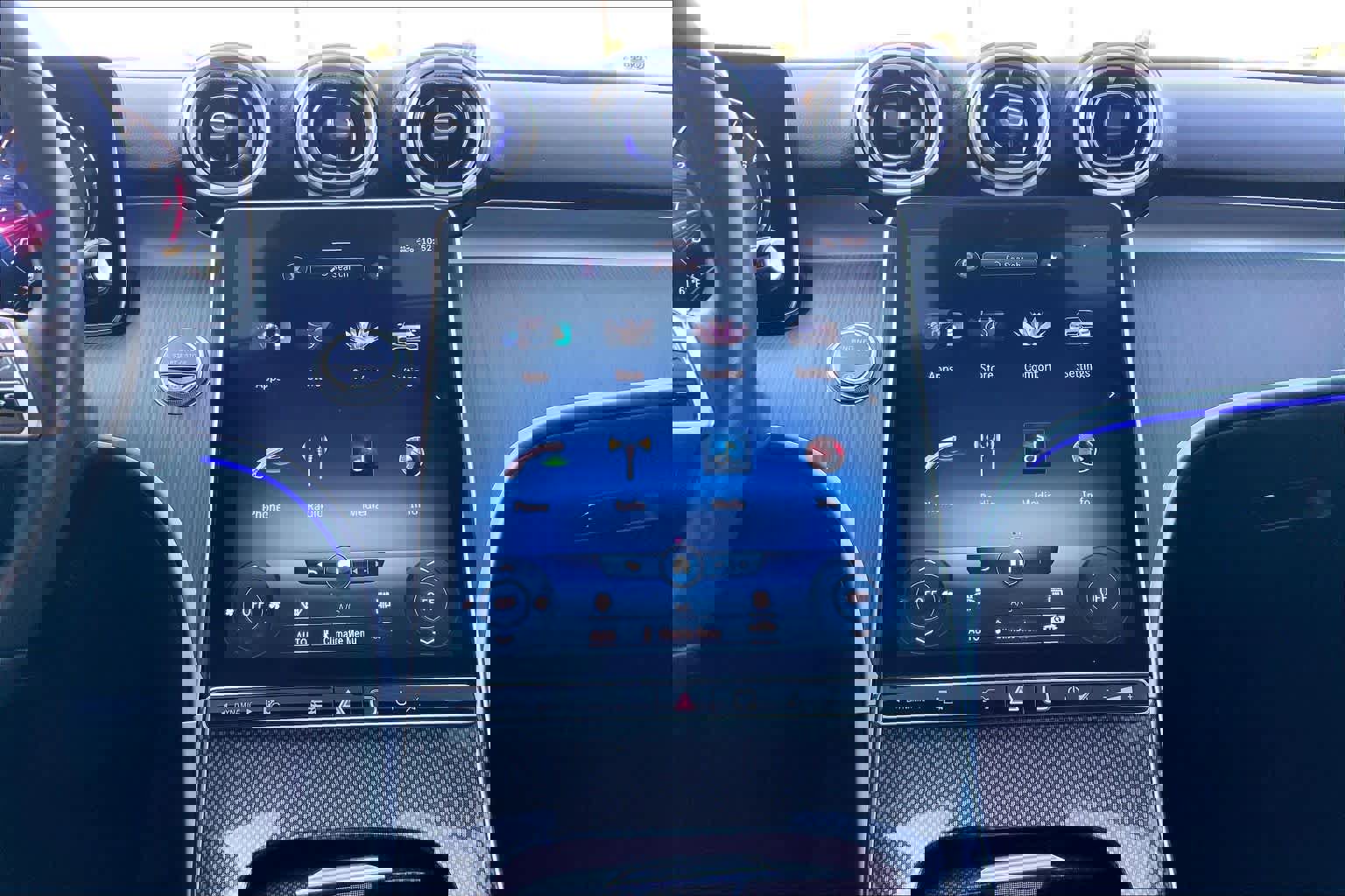 Used 2022 Mercedes-Benz C 300 4MATIC Sedan image 7