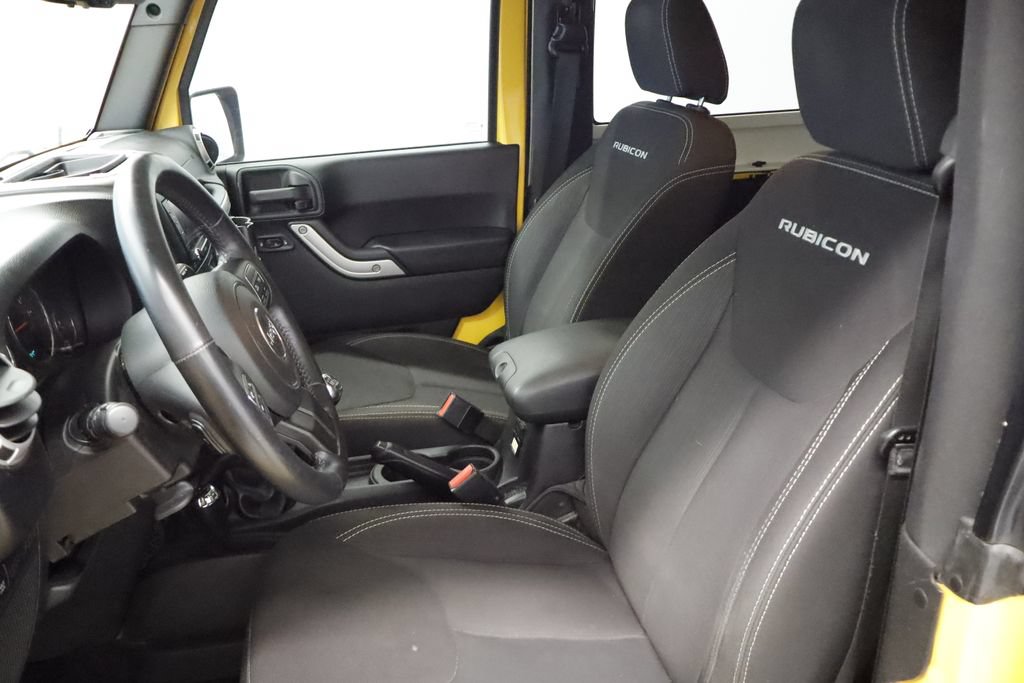 Used 2015 Jeep Wrangler Rubicon AWD/4WD image 15