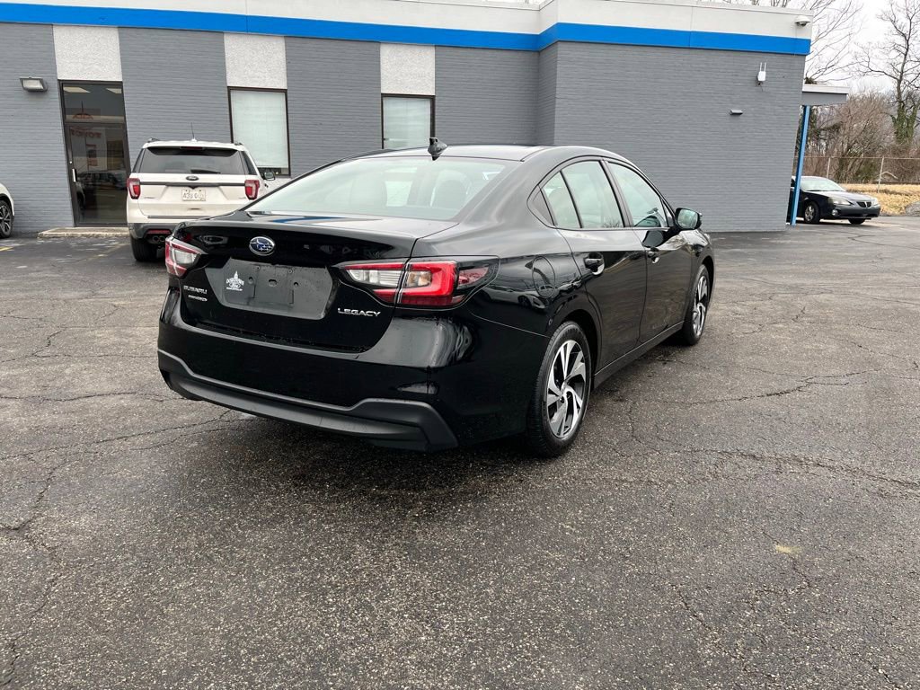 Used 2023 Subaru Legacy Premium image 7