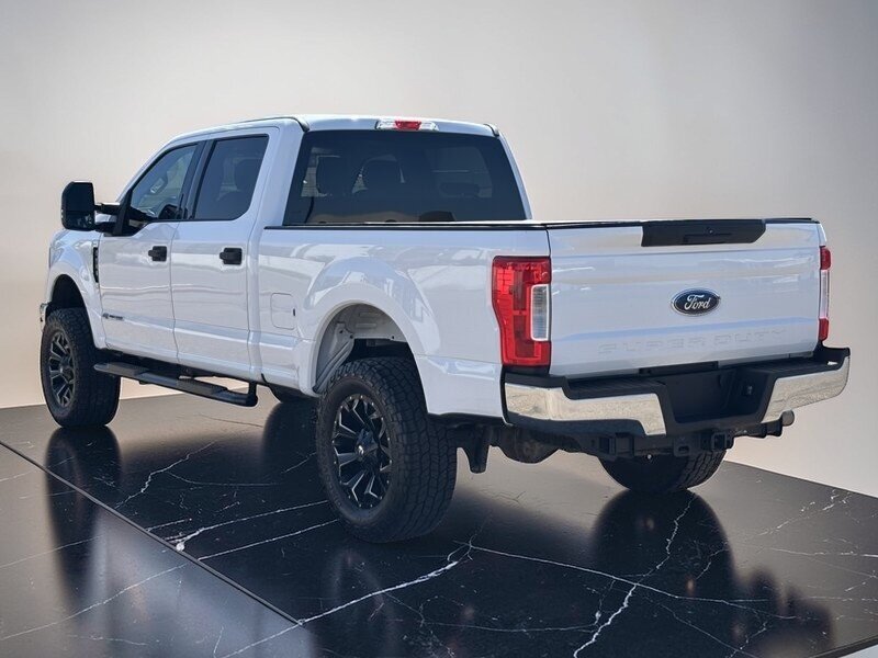 Used 2018 Ford F250 XLT AWD/4WD image 6