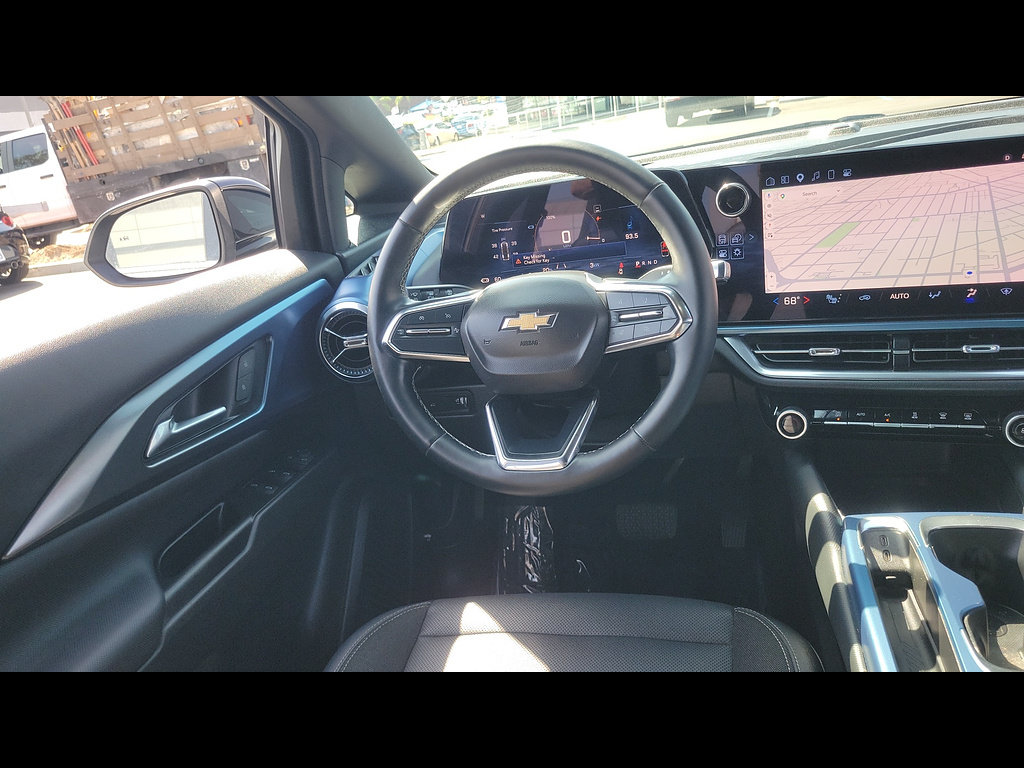 Used 2024 Chevrolet Equinox EV LT w/ LPO, Blackout Package FWD image 11