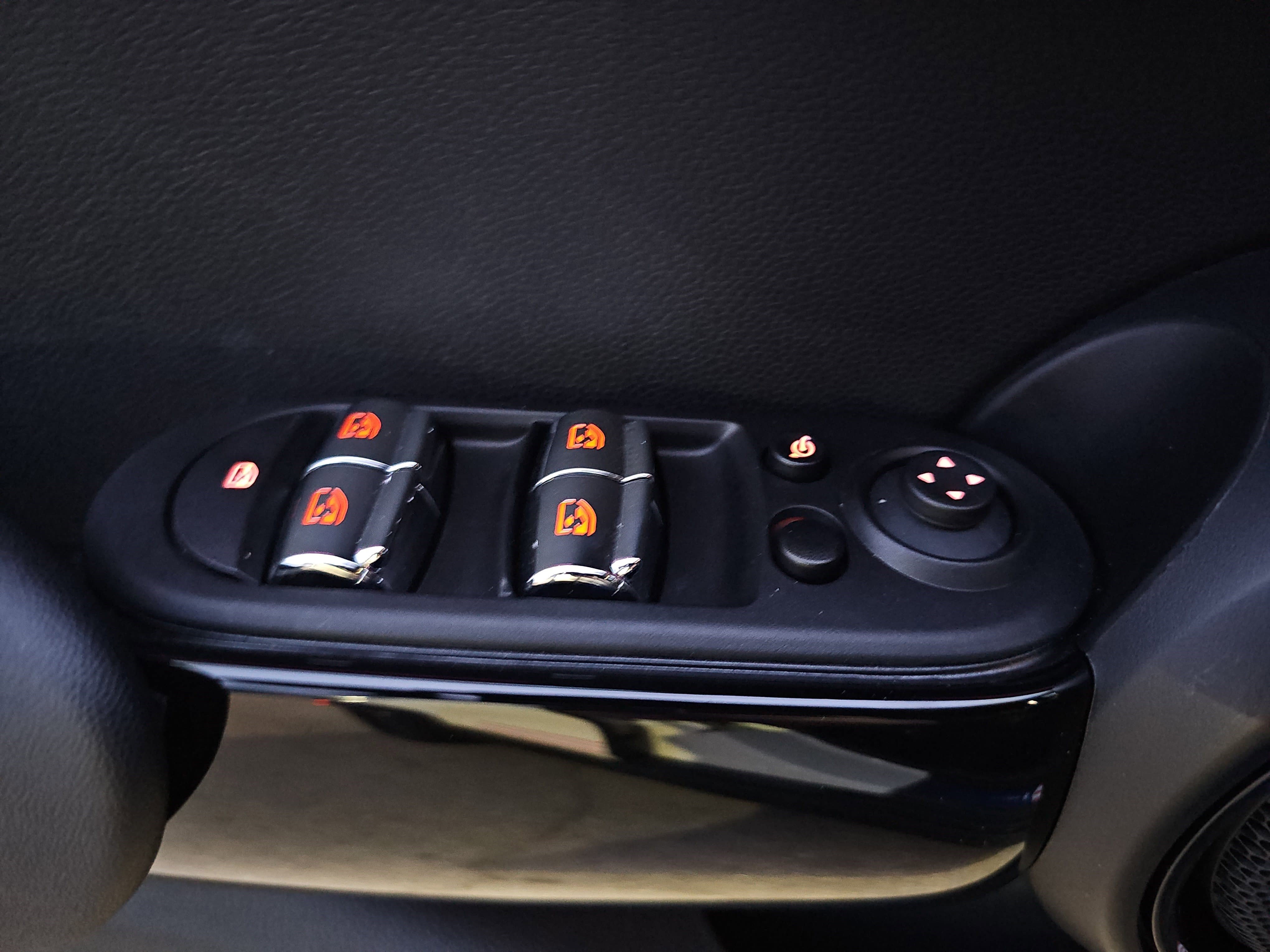 Used 2023 MINI Cooper S image 28