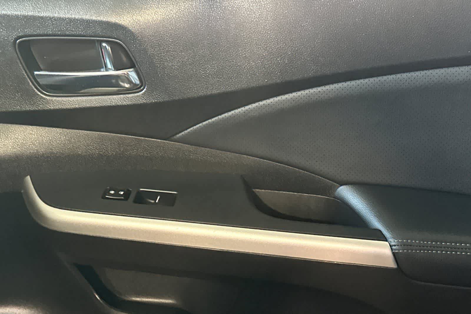 Used 2015 Honda CR-V Touring image 21