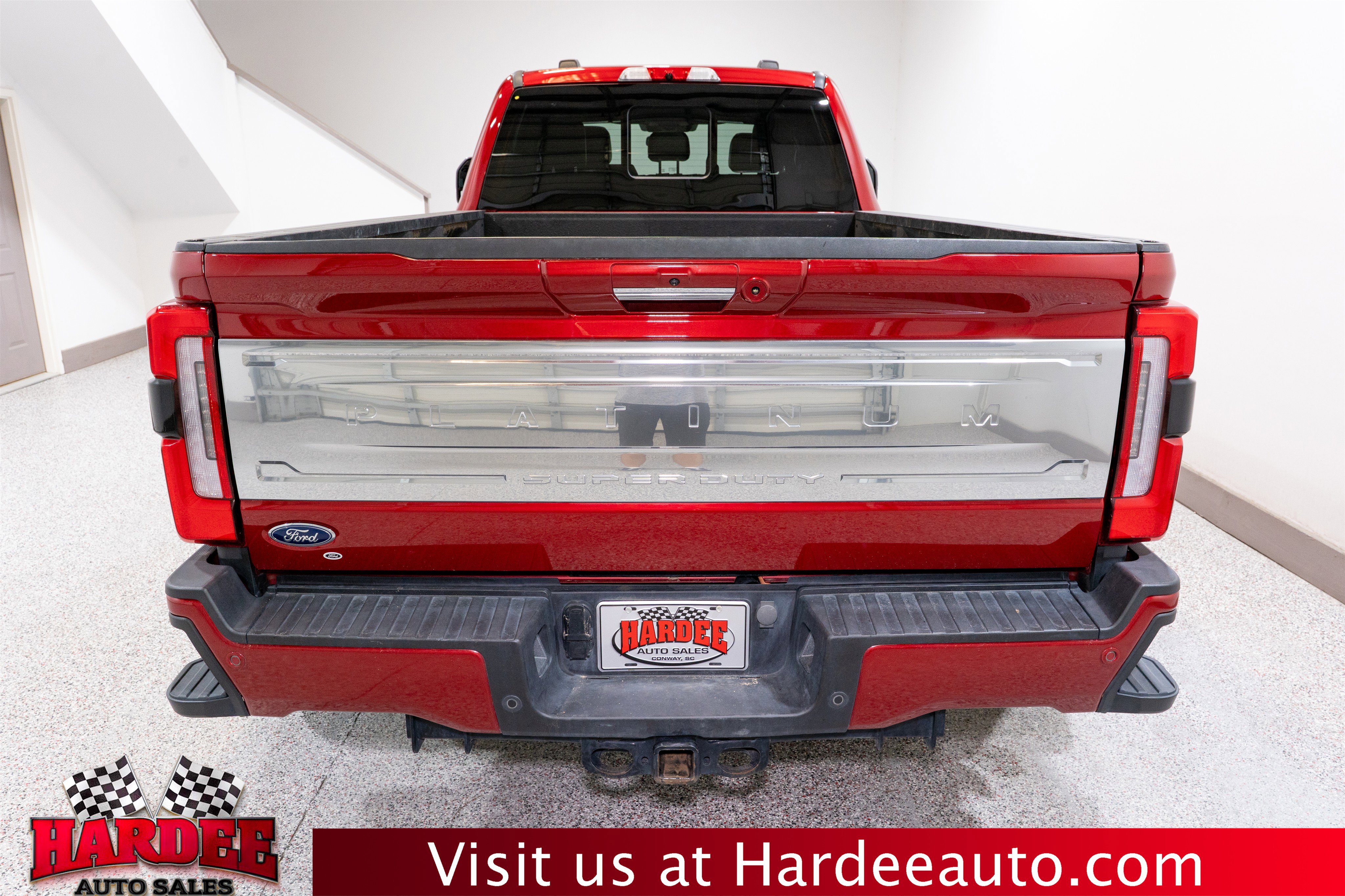 Used 2024 Ford F350 Platinum image 4