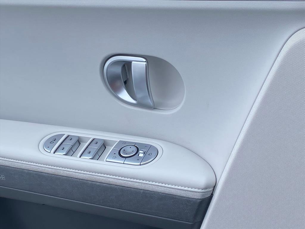 Used 2022 Hyundai Ioniq 5 SEL w/ Cargo Package image 22