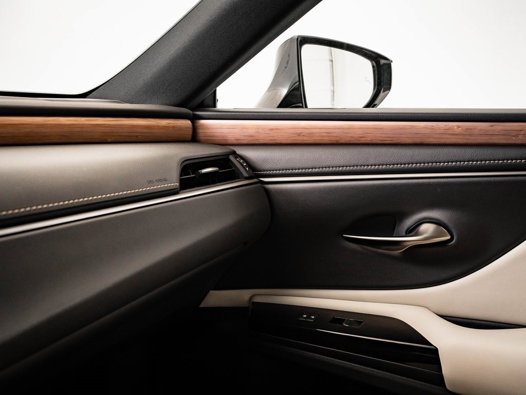 Certified 2023 Lexus ES 250 w/ Premium Package image 40