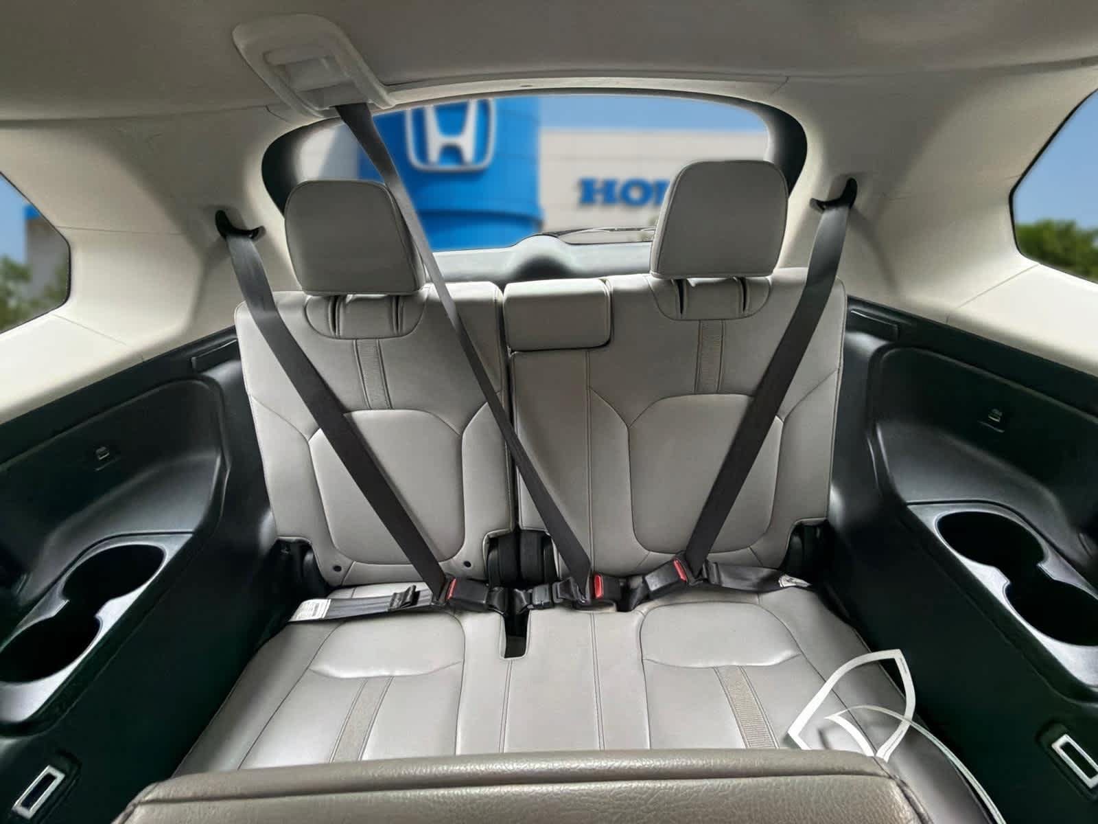 Used 2023 Honda Pilot EX-L image 32