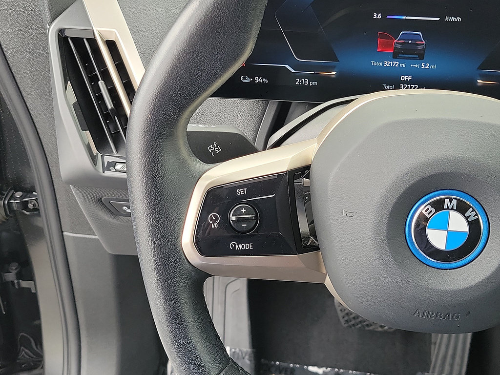 Used 2024 BMW iX xDrive50 w/ Sport Package AWD/4WD image 26