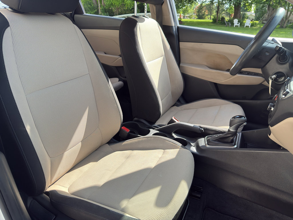 Used 2019 Hyundai Accent SE FWD image 17