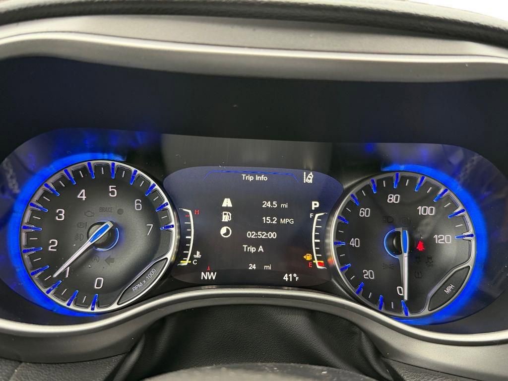 New 2026 Chrysler Pacifica Select image 25