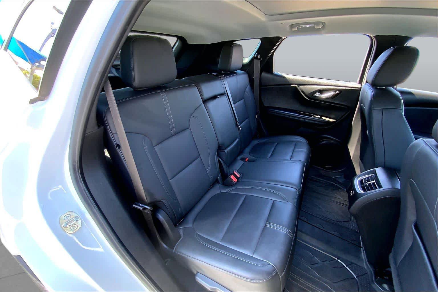 Used 2022 Chevrolet Blazer LT w/ LPO, Black Accent Package FWD image 20