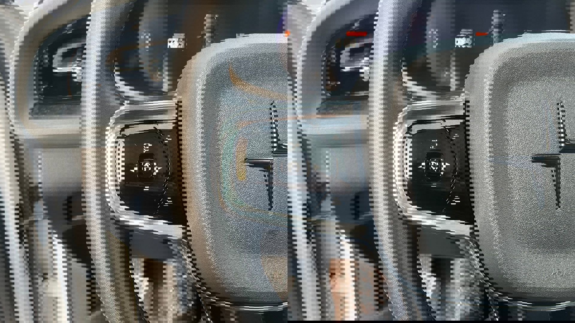 Used 2023 Polestar Polestar 2 Long range Dual motor - AWD w/ Pilot Pack image 10