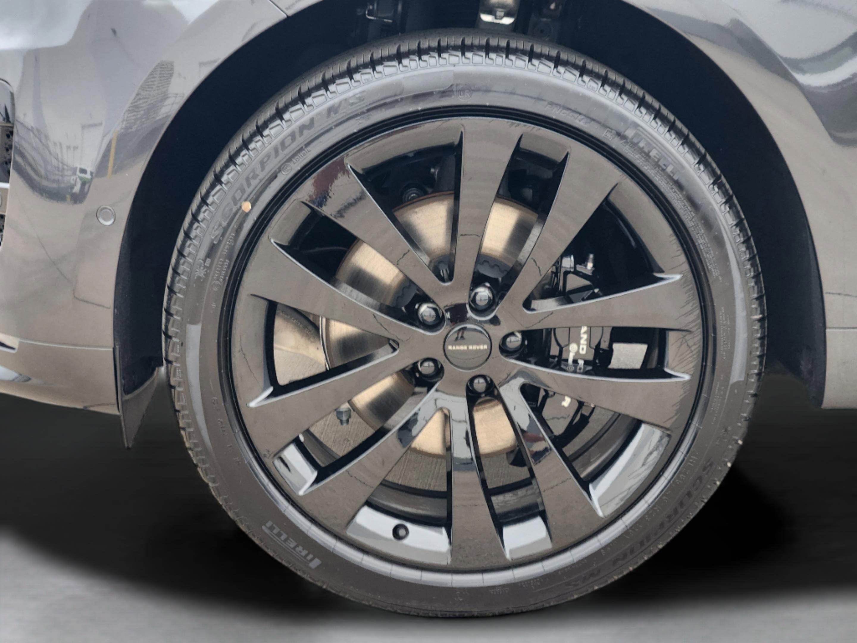 New 2026 Land Rover Range Rover Sport Dynamic SE AWD/4WD image 10