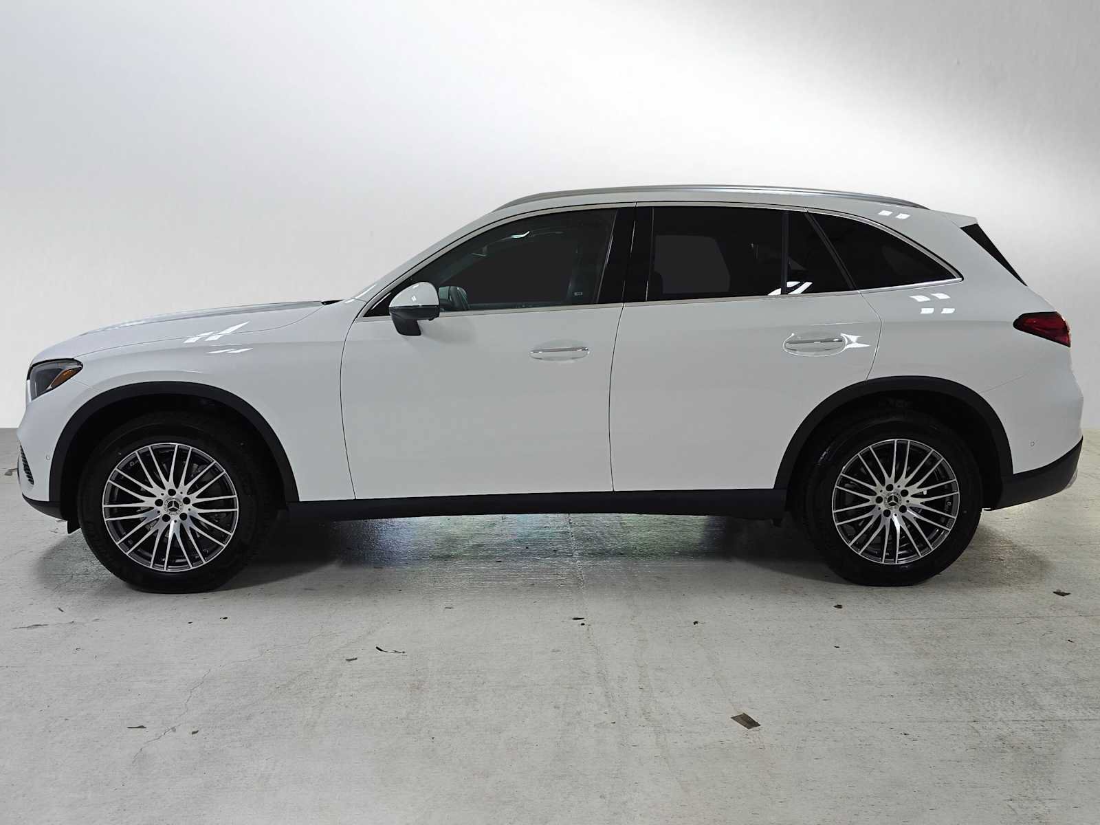 Certified 2026 Mercedes-Benz GLC 300 4MATIC image 6