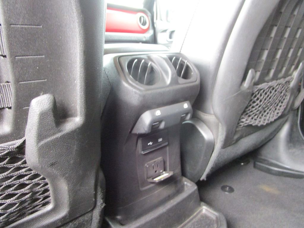 Used 2020 Jeep Wrangler Unlimited Rubicon w/ Dual Top Group image 21