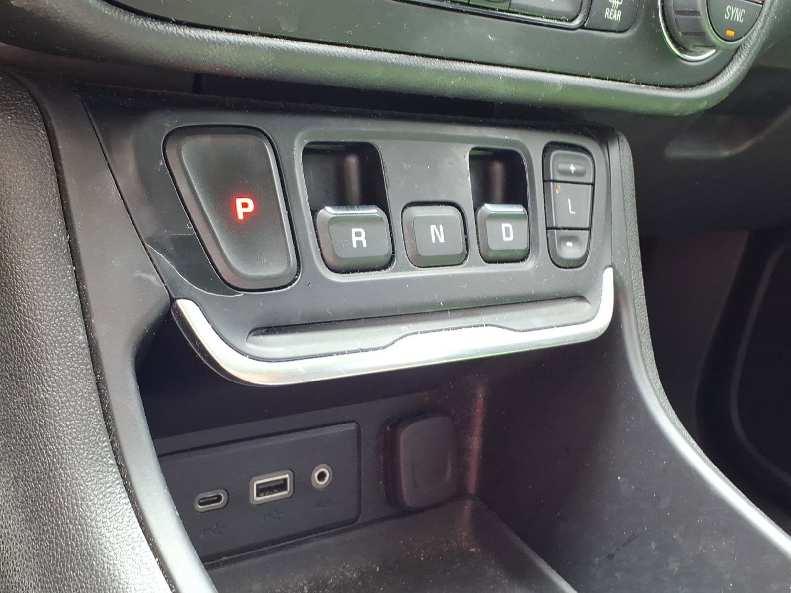 Used 2020 GMC Terrain SLE w/ Driver Convenience Package AWD/4WD image 15