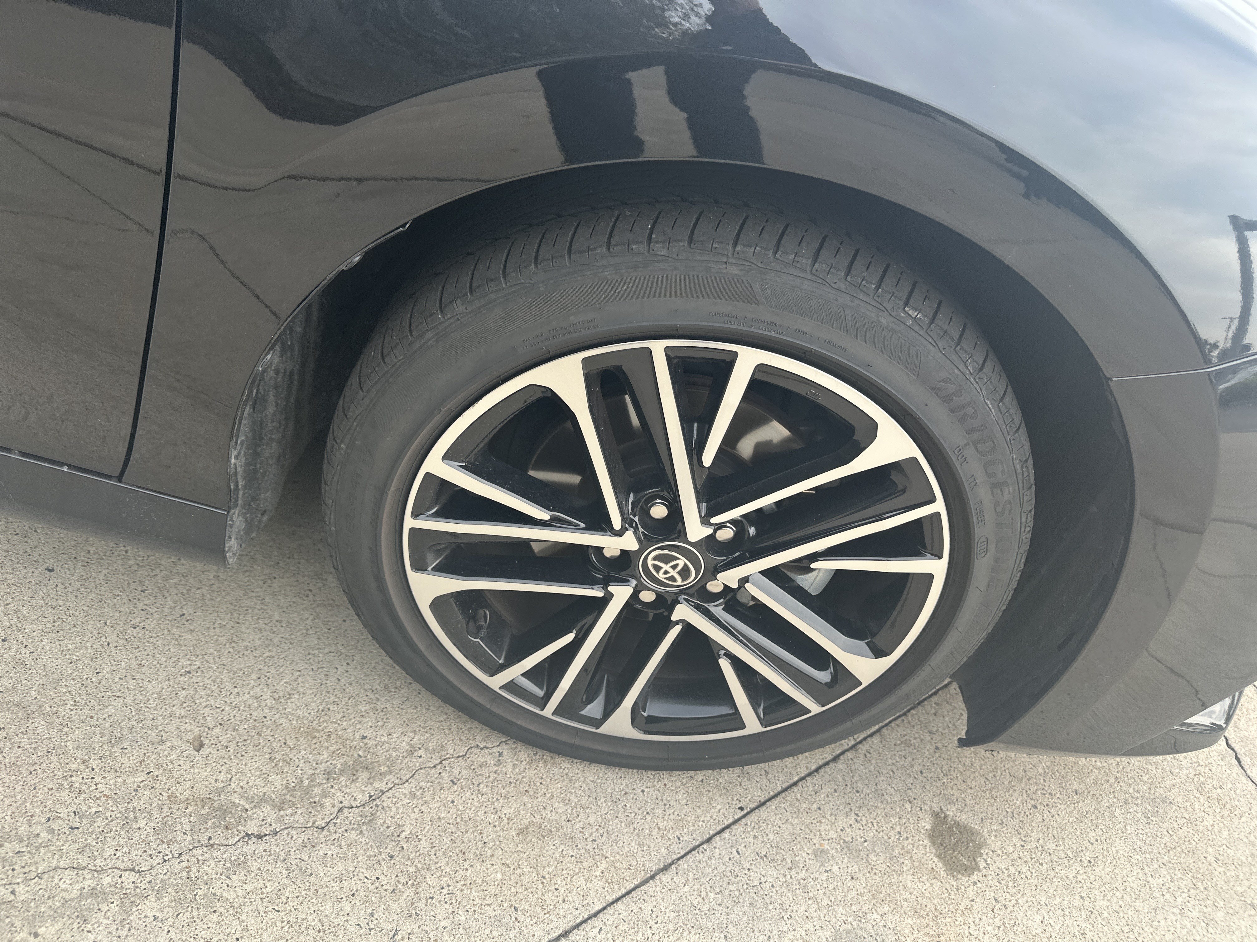 Used 2026 Toyota Camry XLE FWD image 34