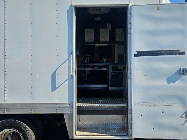 Used 2017 Ford E-450 and Econoline 450 Super Duty w/ Power Windows & Locks Group RWD image 26