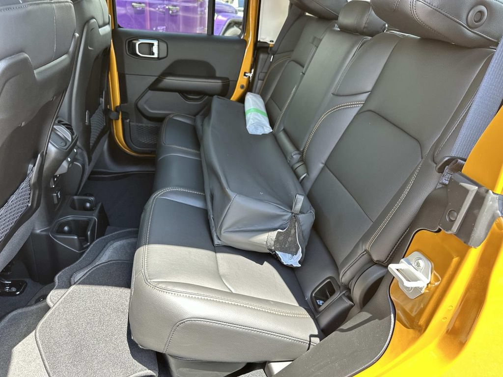 New 2026 Jeep Gladiator Sport AWD/4WD image 9