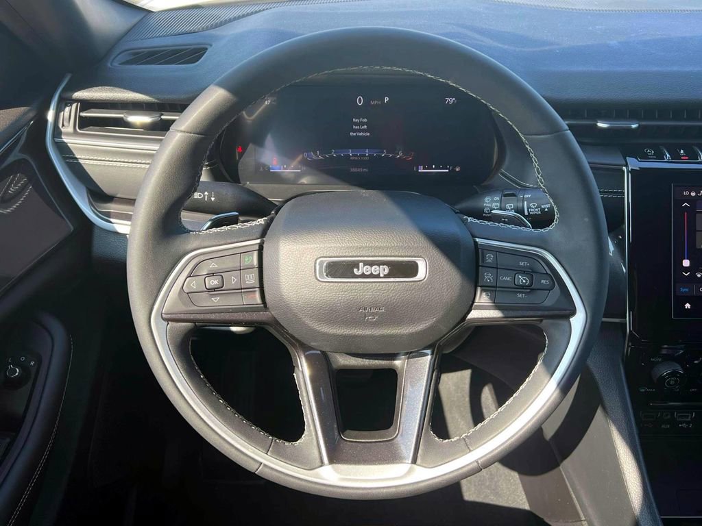 Certified 2023 Jeep Grand Cherokee L Laredo image 13