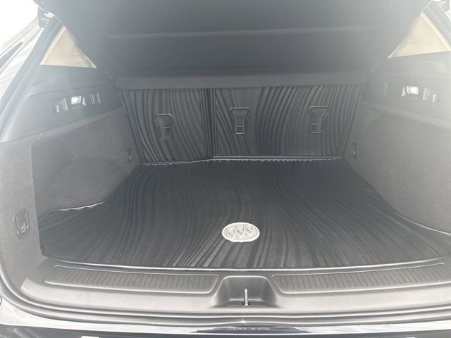 Used 2023 Buick Envision Avenir image 46