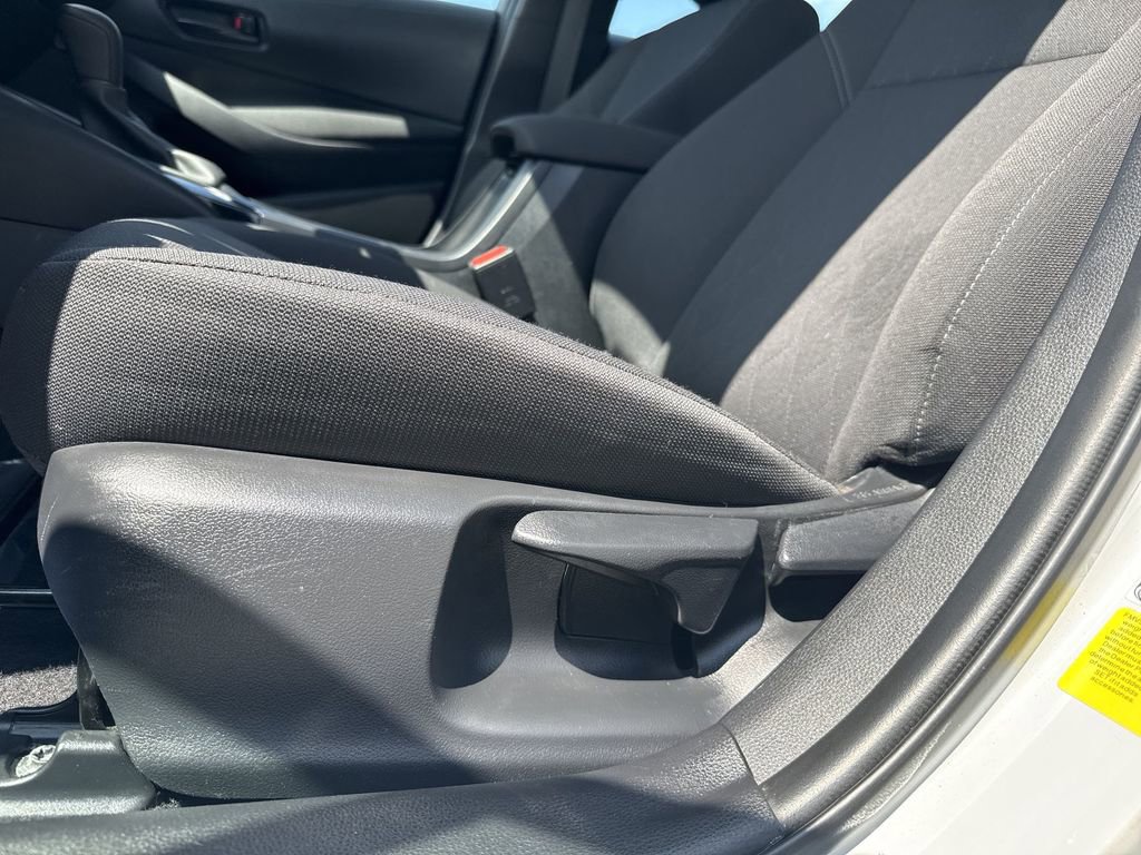 Used 2024 Toyota Corolla LE FWD image 14