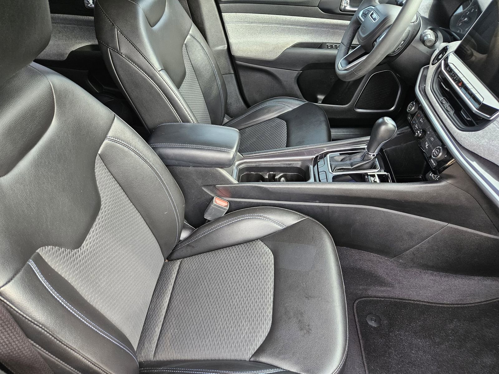 Used 2022 Jeep Compass Latitude image 18