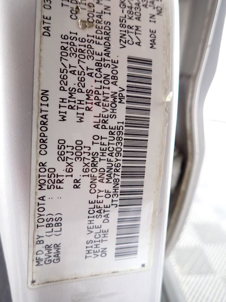 Used 2000 Toyota 4Runner Limited image 30