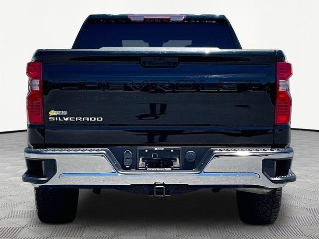 Used 2022 Chevrolet Silverado 1500 LT AWD/4WD image 5
