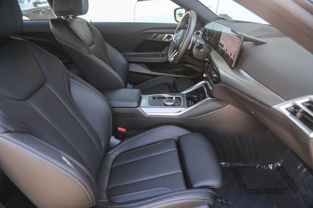 Used 2025 BMW M240i Coupe RWD image 13