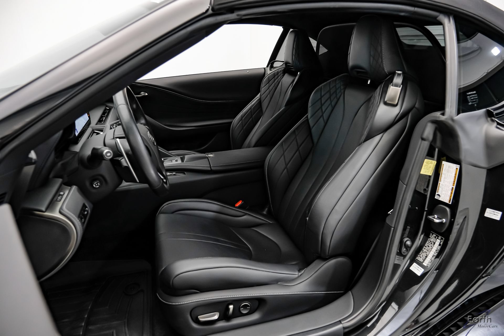 Used 2024 Lexus LC 500 Convertible w/ Touring Package RWD image 33