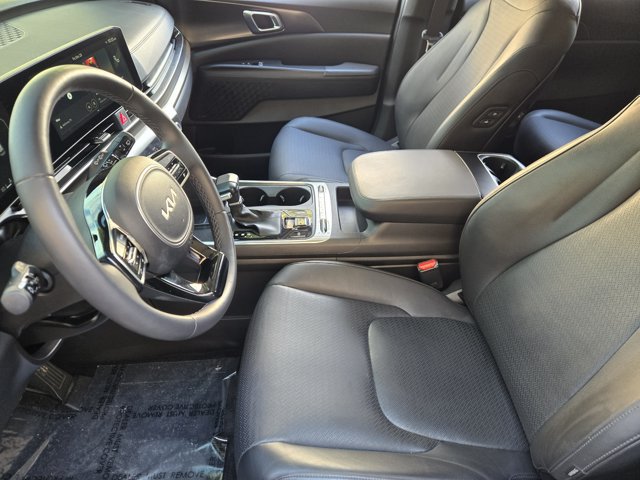 Certified 2025 Kia Carnival SX Prestige FWD image 16