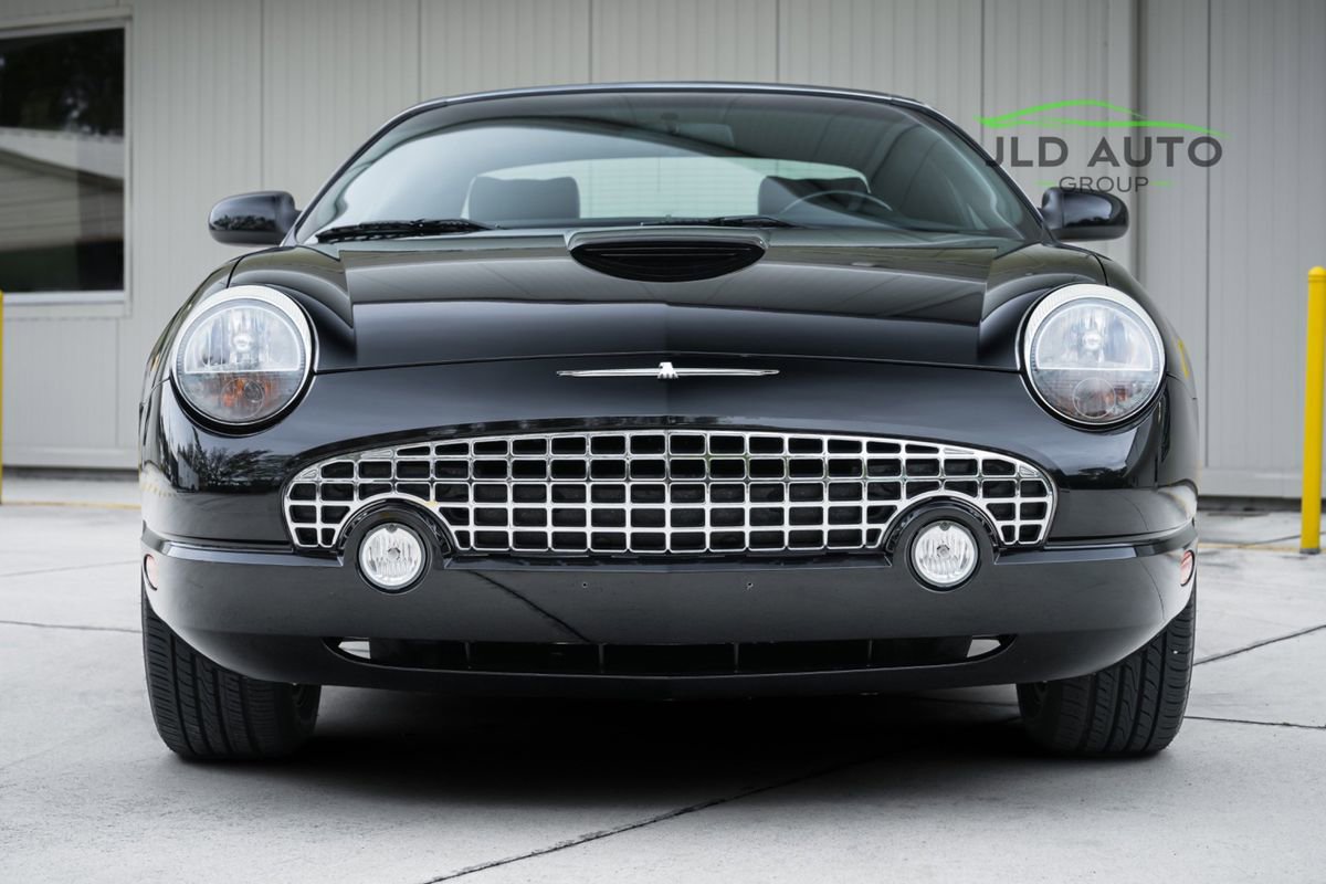 Used 2004 Ford Thunderbird Premium image 5