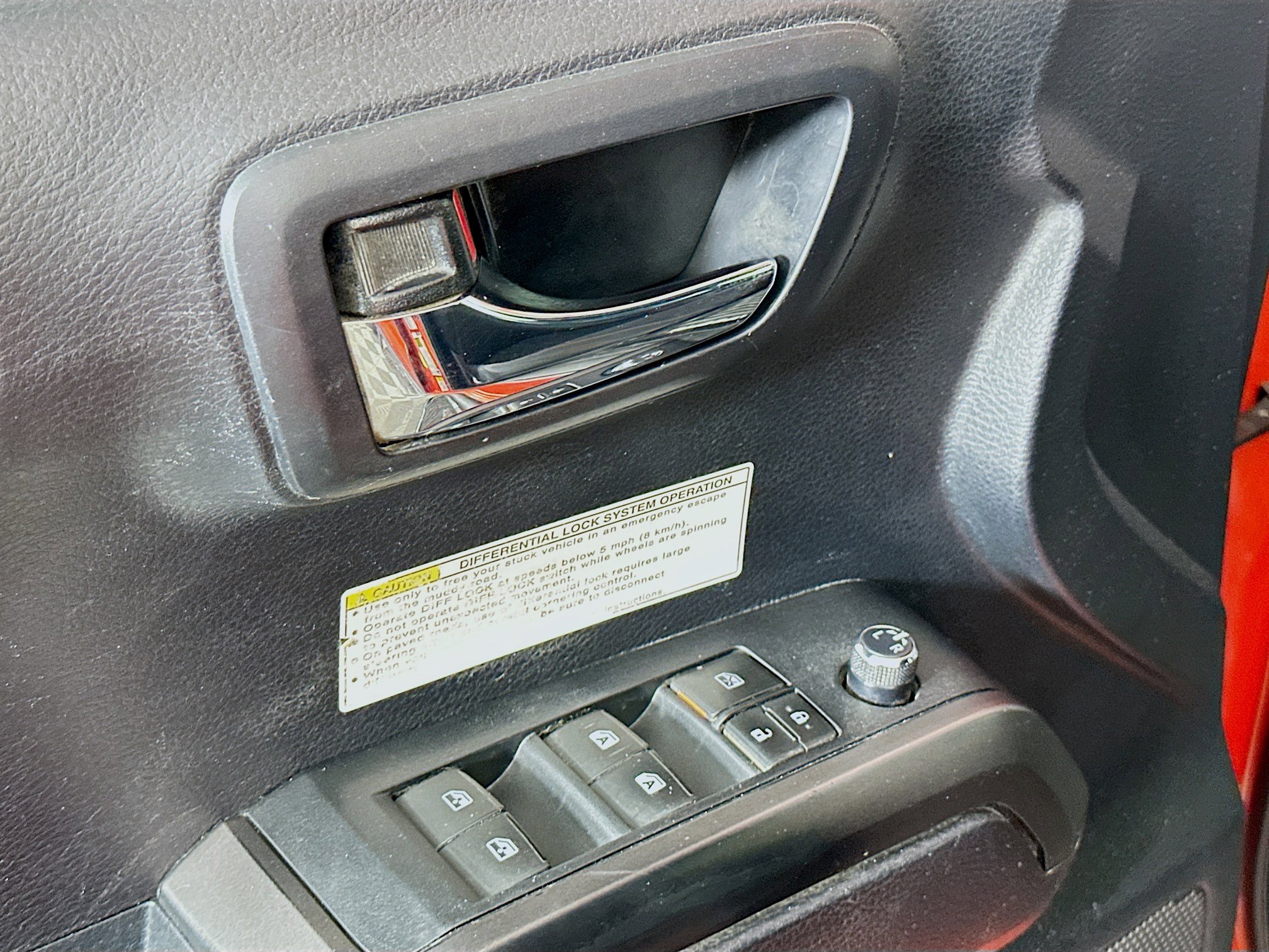 Used 2018 Toyota Tacoma TRD Off-Road image 15