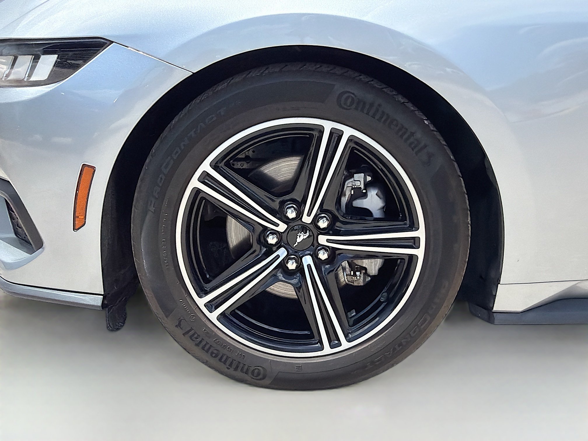 Used 2024 Ford Mustang Premium RWD image 39